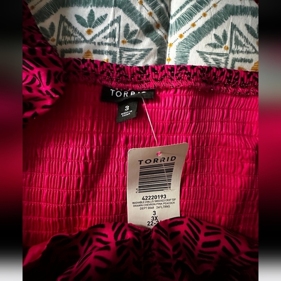 🍁🍂🌟2 PIECE! NWT TORRID PINK CHEVRON 2 PIECE SET 3X TOP 2X BOTTOM - Picture 11 of 11